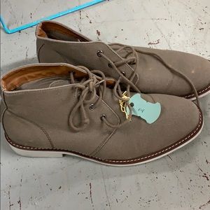 Men’s guess shoes size 8.5